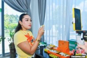 磁县泰国主播品三亚榴莲：“尝到了家乡味”
